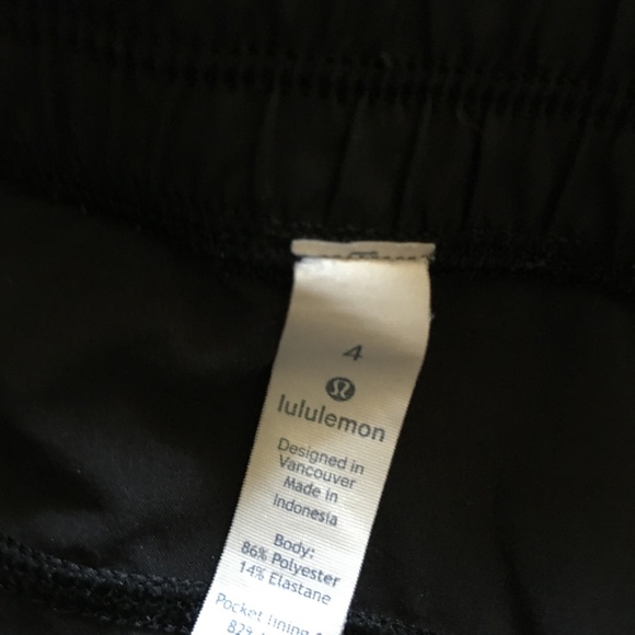 LULULEMON Black Namaskar Crop 4 - Picture 5 of 5